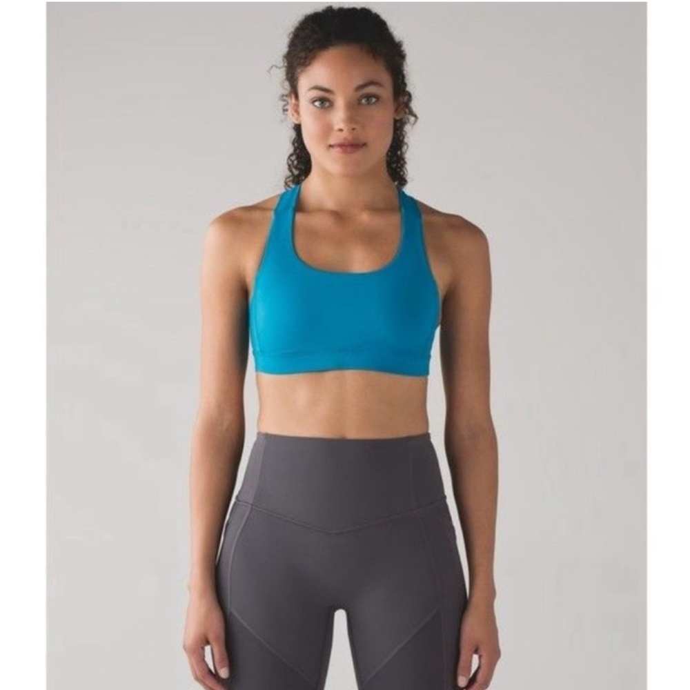 LULULEMON //  Fast Lane Sports Bra Blue